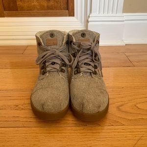 Grey toms cordones boots